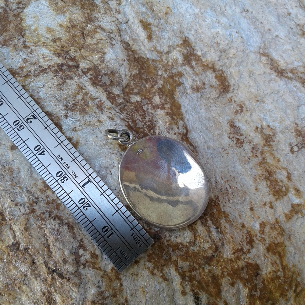 Sterling Silver Disc Cave Wall Art PENDANT - Picture 3 of 7